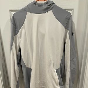 Under Armor Sweatshirt